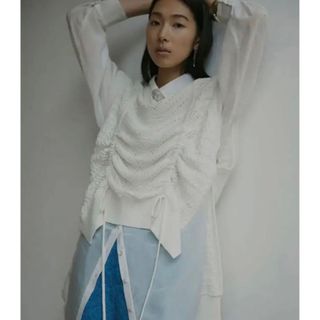 アメリヴィンテージ(Ameri VINTAGE)のCURVED GATHER PUFF SLEEVE TUNIC(ニット/セーター)