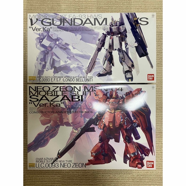 ガンプラセット　MGνガンダムHWS装備Ver.Ka+MGサザビーVer.Ka