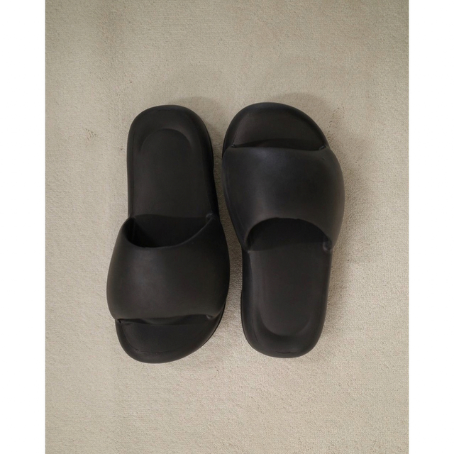 TODAYFUL(トゥデイフル)のRecovery Volume Sandals  M  black レディースの靴/シューズ(サンダル)の商品写真