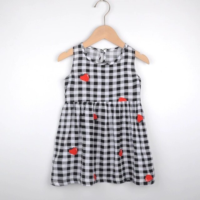 女の子かわいいワンピース キッズ/ベビー/マタニティのキッズ服女の子用(90cm~)(ワンピース)の商品写真