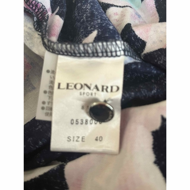 LEONARD(レオナール)のレオナール　スポーツ　トップス レディースのトップス(カットソー(半袖/袖なし))の商品写真