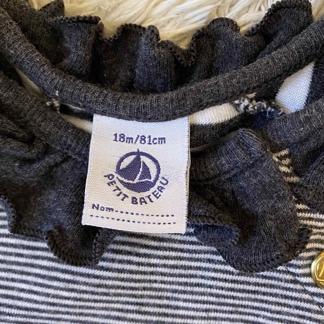 PETIT BATEAU(プチバトー)のプチバトー　ワンピース　８１センチ キッズ/ベビー/マタニティのベビー服(~85cm)(ワンピース)の商品写真