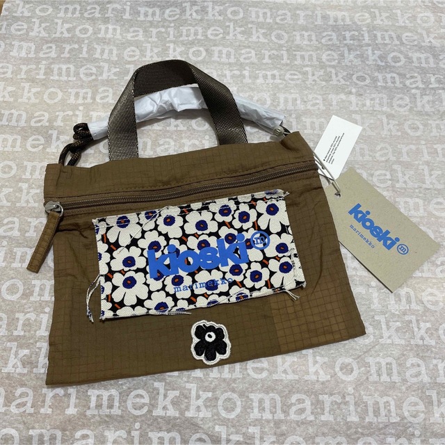 新品　マリメッコ　Funny Cross Pocket Solid Bag