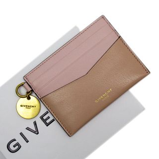 ジバンシィ 定期入れの通販 100点以上 | GIVENCHYを買うならラクマ