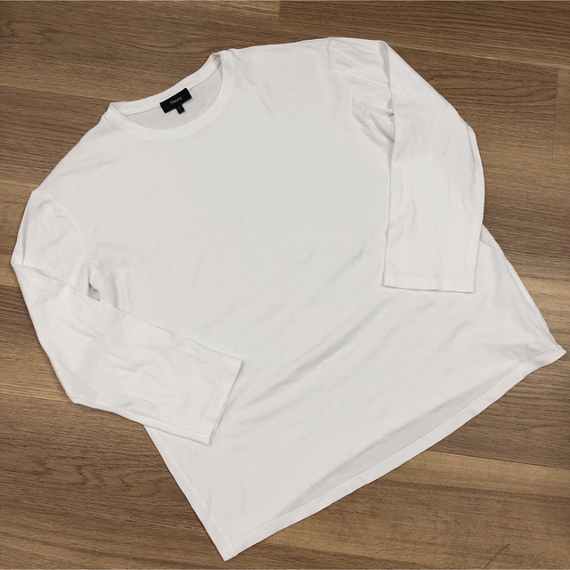 theory(セオリー)のクルーネック　コットン　綿100 ロンT ホワイト　シンプル レディースのトップス(Tシャツ(長袖/七分))の商品写真