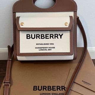 バーバリー(BURBERRY)のBurberry ミニ　ポケットバッグ　バーバリー　ショルダーバッグ(ショルダーバッグ)