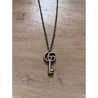 Gucci - GUCCI ネックレス メンズ シルバーブラック 箱付きの通販 by k