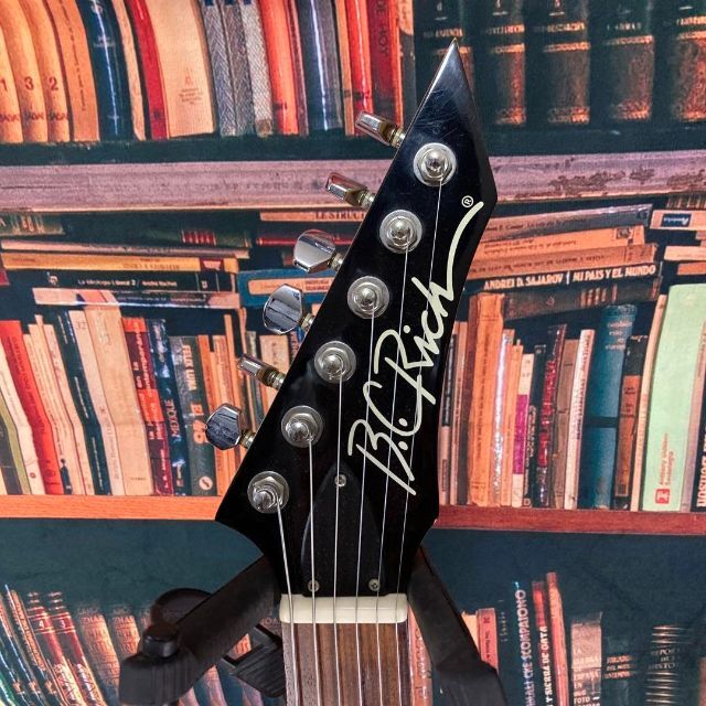 新しい 【5252】 B.C.Rich warlock ケース付 赤 セレクターノブ付き
