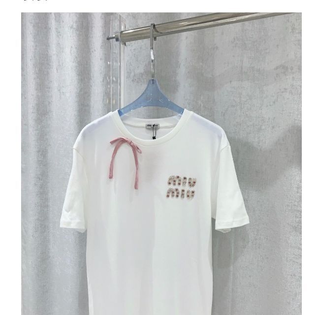 miumiu ミュウミュウ ビジュー付きトップス Tシャツ ロゴ半袖 