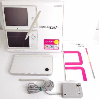 ニンテンドーDS(ニンテンドーDS)のNintendo　ニンテンドーDSiLL ナチュラルホワイト　極美品　セット(携帯用ゲーム機本体)