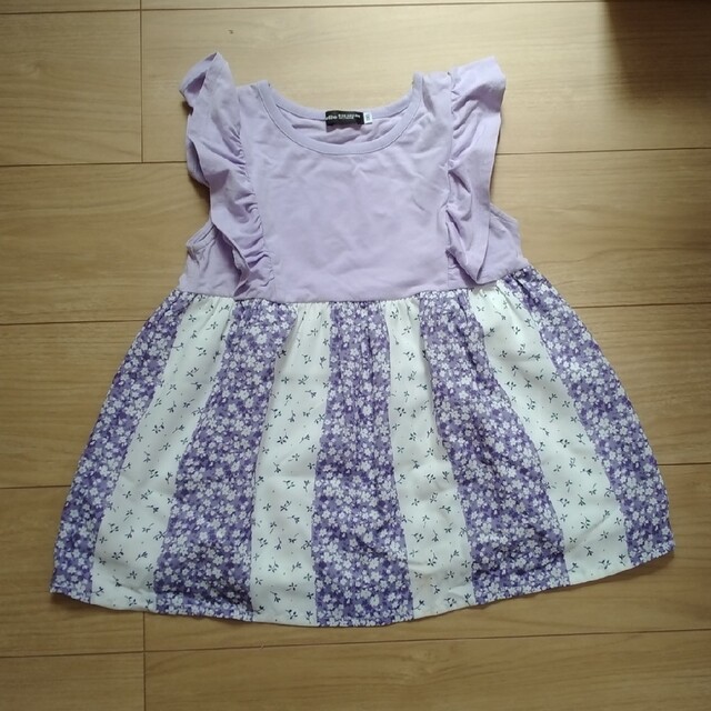 BeBe(ベベ)のBeBe　くすみパープル花柄チュニック　130㎝ キッズ/ベビー/マタニティのキッズ服女の子用(90cm~)(ワンピース)の商品写真