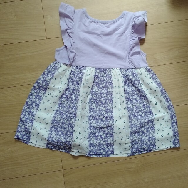 BeBe(ベベ)のBeBe　くすみパープル花柄チュニック　130㎝ キッズ/ベビー/マタニティのキッズ服女の子用(90cm~)(ワンピース)の商品写真