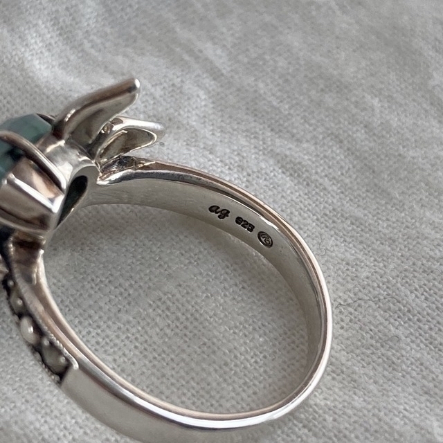 碌山 エメラルド トリプレット シルバー リング レディースのアクセサリー(リング(指輪))の商品写真