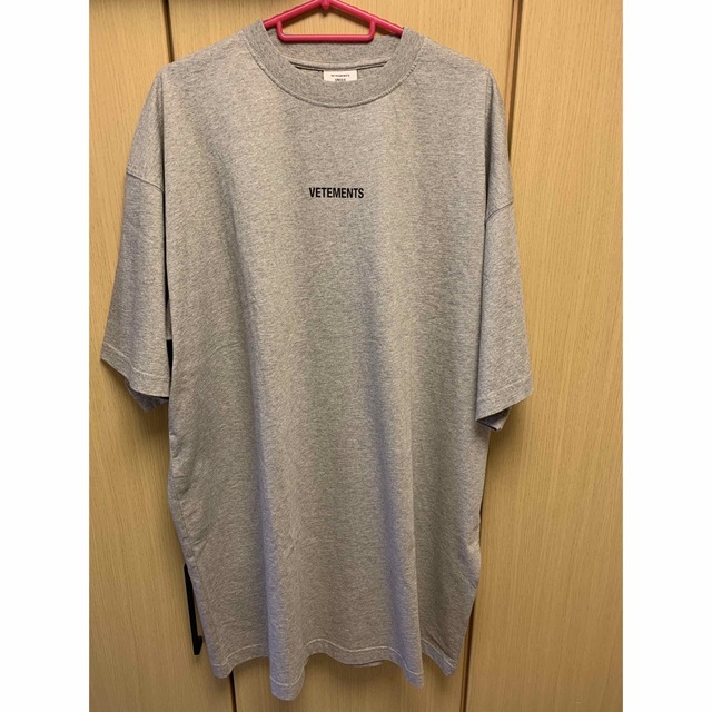 正規未使用 21SS VETEMENTS ヴェトモン ロゴパッチ Tシャツ