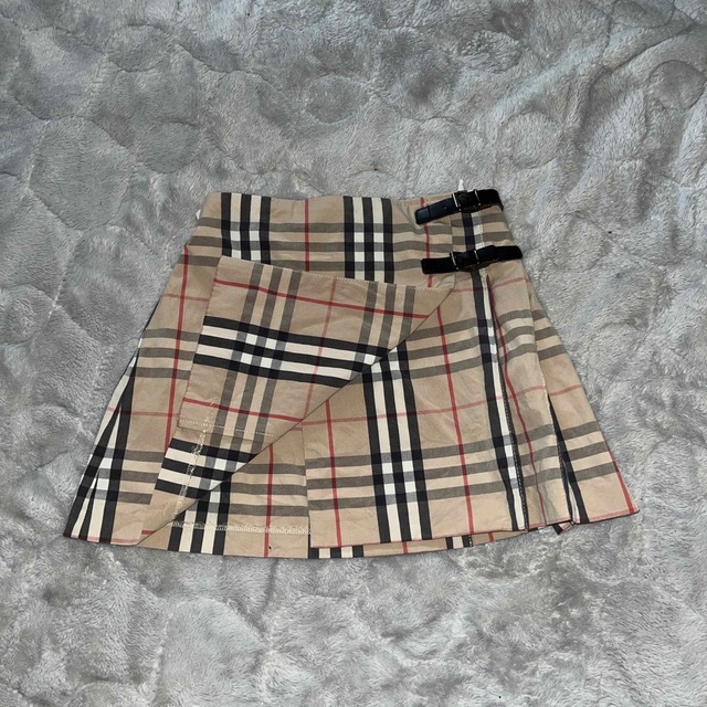 BURBERRY(バーバリー)のBURBERRY プリーツスカート ノバチェック ベルト有り　4y104cm レディースのスカート(ひざ丈スカート)の商品写真