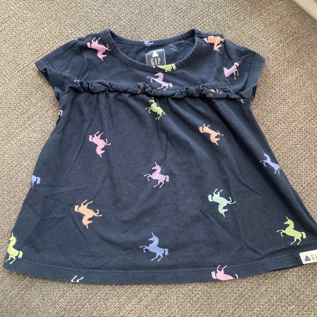 GAP(ギャップ)のGAP 女の子　半袖　18-24ヶ月 キッズ/ベビー/マタニティのキッズ服女の子用(90cm~)(Tシャツ/カットソー)の商品写真