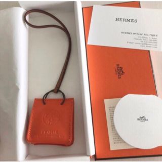 エルメス(Hermes)のサックオランジュ hermes エルメス オレンジバッグチャーム(チャーム)