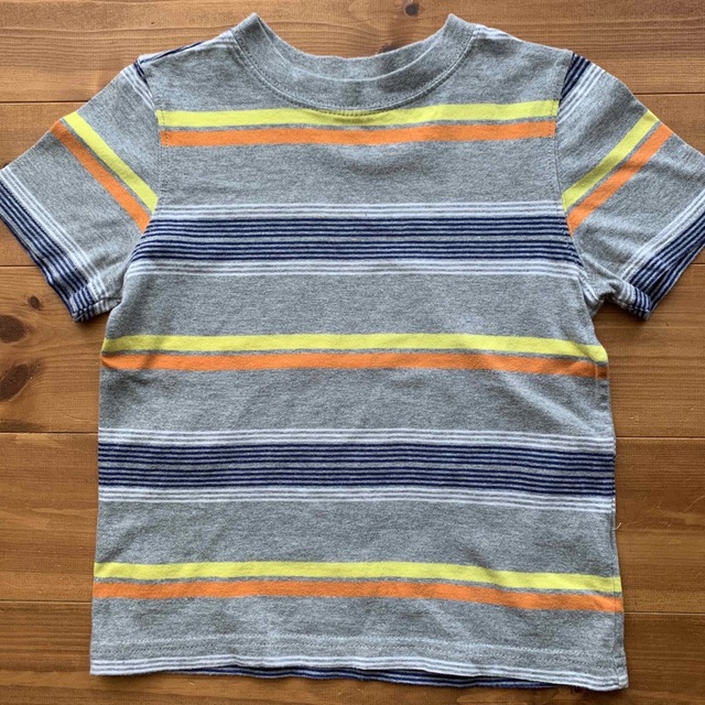 Old Navy(オールドネイビー)のOLD NAVYキッズTシャツ キッズ/ベビー/マタニティのキッズ服男の子用(90cm~)(Tシャツ/カットソー)の商品写真