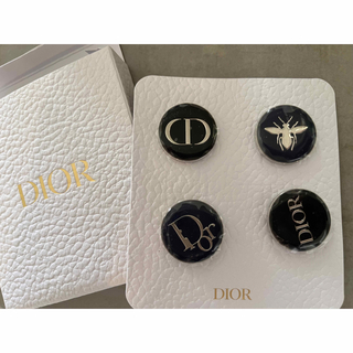 Dior ノベルティ　バッジ(バッジ/ピンバッジ)