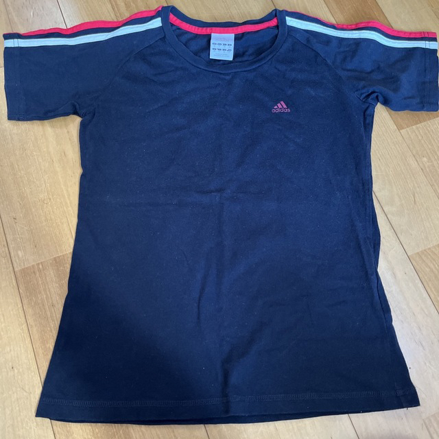 adidas(アディダス)のadidas レディース Tシャツ M レディースのトップス(Tシャツ(半袖/袖なし))の商品写真