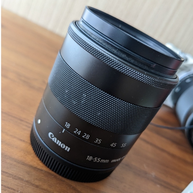 Canon(キヤノン)のCanon EOS M3 EOS M3 Wズームキット WH スマホ/家電/カメラのカメラ(ミラーレス一眼)の商品写真