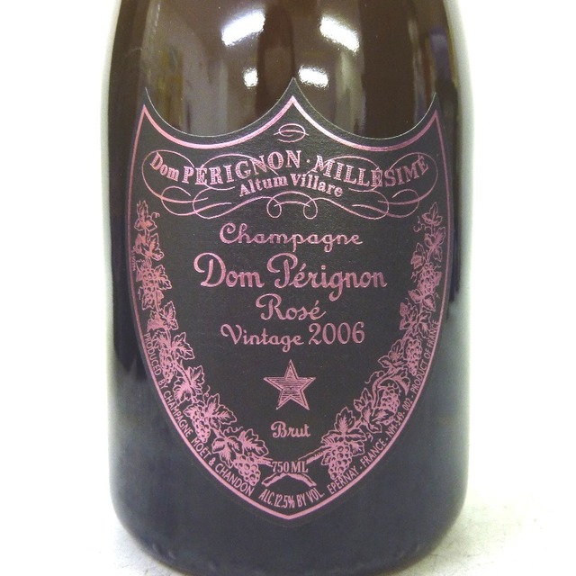 NARS(ナーズ)のシャンパン未開封★Don Perignon【ドンペリニヨン】 ヴィンテージ ロゼ 2006 750ml 冊子付【中古】 食品/飲料/酒の酒(シャンパン/スパークリングワイン)の商品写真