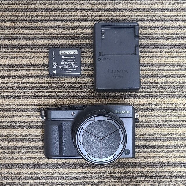 Panasonic - Lumix LX100 （DMC-LX100）の通販 by ルンルン's shop ...