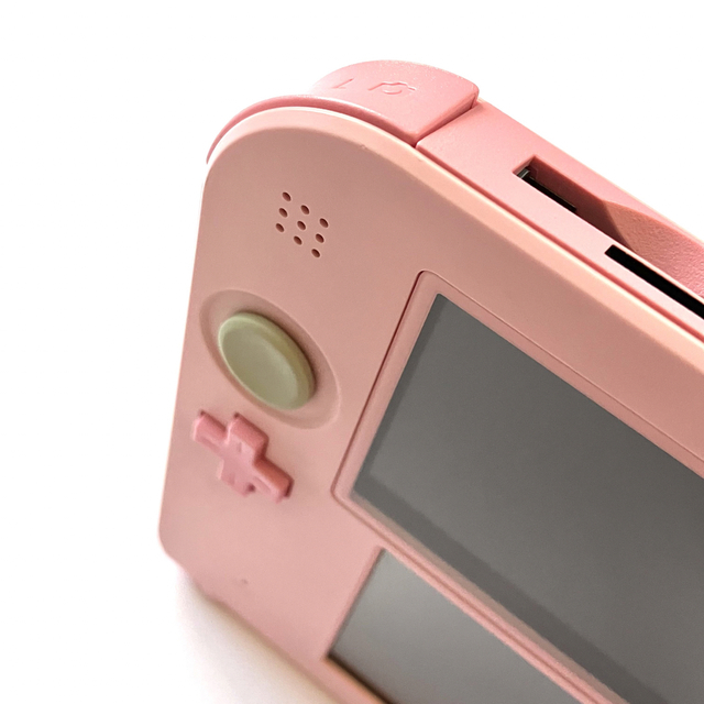 Nintendo  ニンテンドー 2DS 本体　ソフト