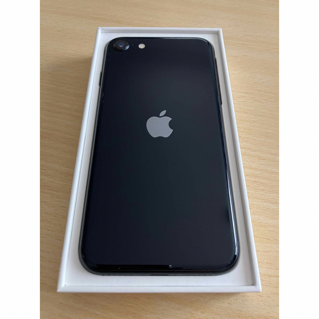 iPhone SE(第3世代)64GB ミッドナイト SIMフリーの通販 by ユイメタル