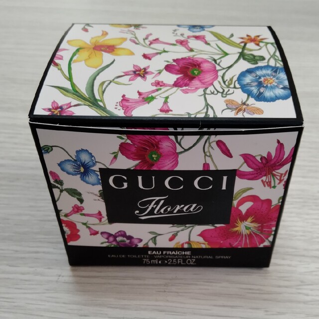 Gucci(グッチ)のGUCCI　空箱 レディースのバッグ(ショップ袋)の商品写真