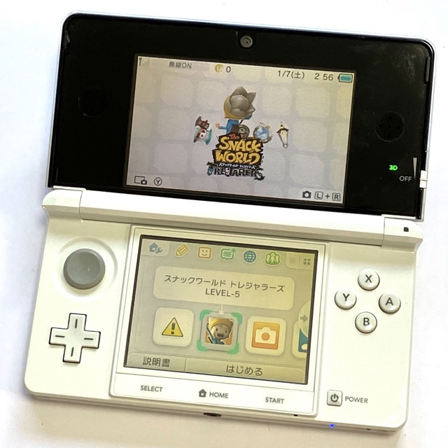 new 3DS ホワイト ゲーム3本 おまけ付き