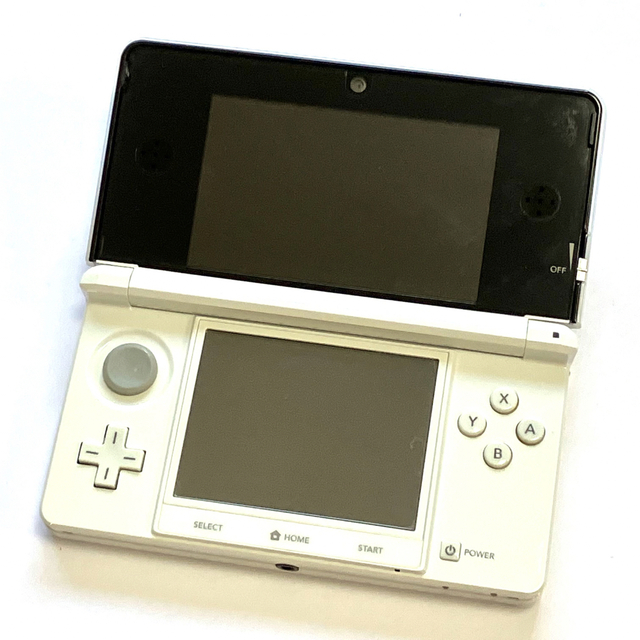 すぐに遊べる付属品セット！◆任天堂3DS 本体◆アイスホワイト◆73