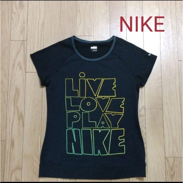 NIKE(ナイキ)のNIKE ナイキ　レディースTシャツ　M レディースのトップス(Tシャツ(半袖/袖なし))の商品写真