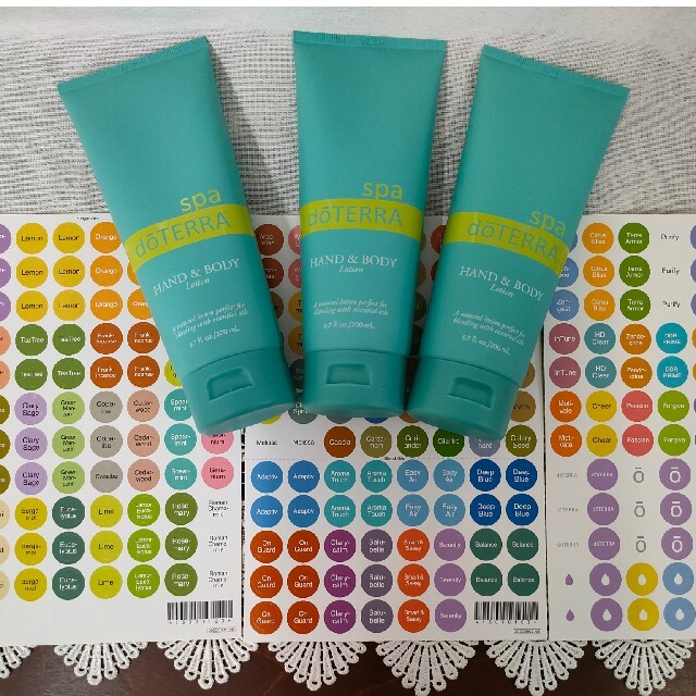 特別値下げ♪ドテラ　オイルコレクション　ミニチュア　1ml　doTERRA コスメ/美容のリラクゼーション(エッセンシャルオイル（精油）)の商品写真