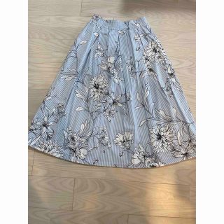 ザラ(ZARA)のZARA 花柄　スカート(ロングスカート)