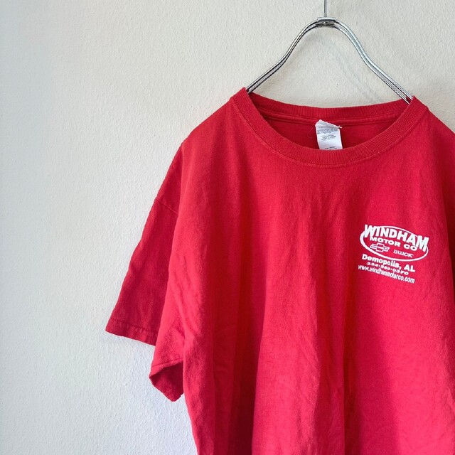 ギルダン　GILDAN　Ｔシャツ　バックプリント　WINDHAM　レッド メンズのトップス(Tシャツ/カットソー(七分/長袖))の商品写真