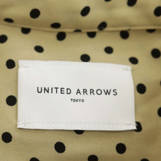 UNITED ARROWS(ユナイテッドアローズ)のユナイテッドアローズ ドット柄ブラウス シャツ 長袖 リボン付き バンドカラー レディースのトップス(シャツ/ブラウス(長袖/七分))の商品写真