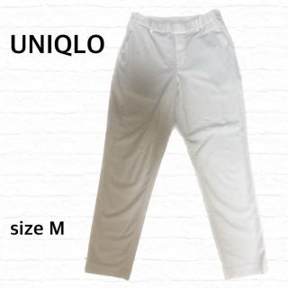 ユニクロ(UNIQLO)のユニクロ　チノパン　オフホワイト(チノパン)