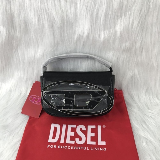 値下！！DIESEL ディーゼル 1DR ハンドバッグ ボディバッグの通販 by