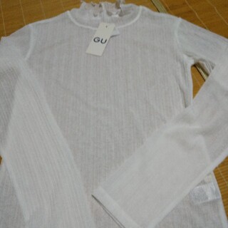 ジーユー(GU)のGUシアーインナーTシャツ.S寸(Tシャツ(長袖/七分))