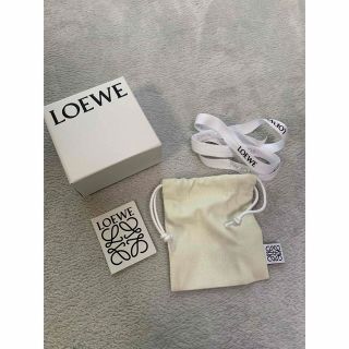 ロエベ(LOEWE)のロエベ　ブローチ購入時ラッピングボックス等(ラッピング/包装)