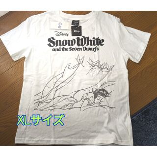 ジーユー(GU)の☆未使用☆　GU　ディズニーTシャツ　XLサイズ　半袖　白雪姫　タグ付き(Tシャツ(半袖/袖なし))