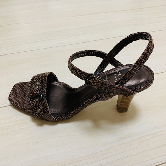 MELMO(メルモ)の【新品未使用】MELMO サンダル ダークブラウン 天然皮製 レディースの靴/シューズ(サンダル)の商品写真