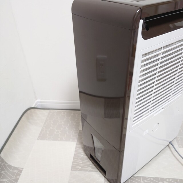 CORONA コロナ CD-H1820 白and ブラウン 衣類乾燥除湿機 - 衣類乾燥機