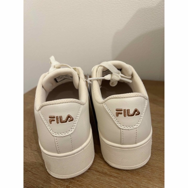 新品未使用⭐︎FILA フィラ 厚底スニーカー　23センチ　ムラサキスポーツ