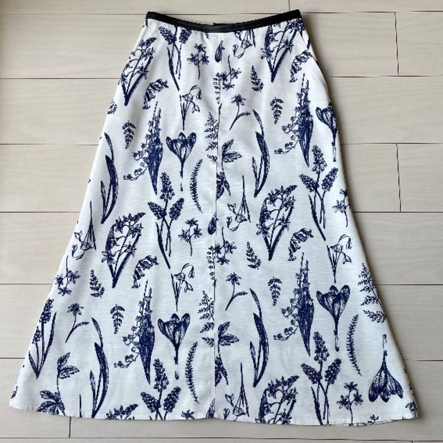 IENA(イエナ)の☆専用　美品　イエナ　ジュイプリントグログランスカート レディースのスカート(ロングスカート)の商品写真