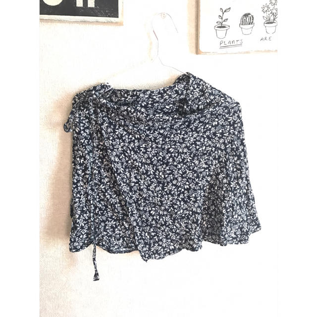 Brandy Melville(ブランディーメルビル)のBrandy Melville Genivienne wrap skirt レディースのスカート(ミニスカート)の商品写真