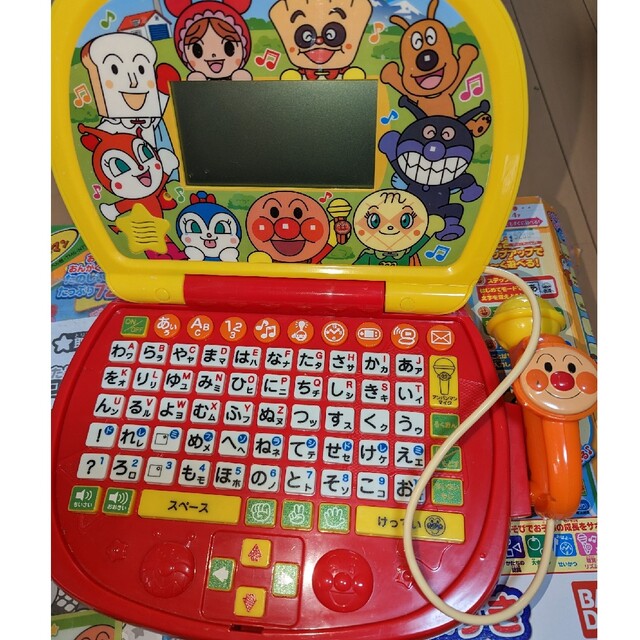 うたえるアンパンマンパソコン キッズ/ベビー/マタニティのおもちゃ(知育玩具)の商品写真