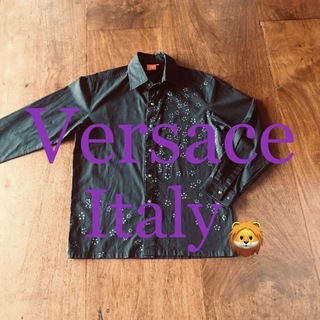 ヴェルサーチ(VERSACE)のVersace メンズシャツ　ブラック　イタリア製　レア(シャツ)