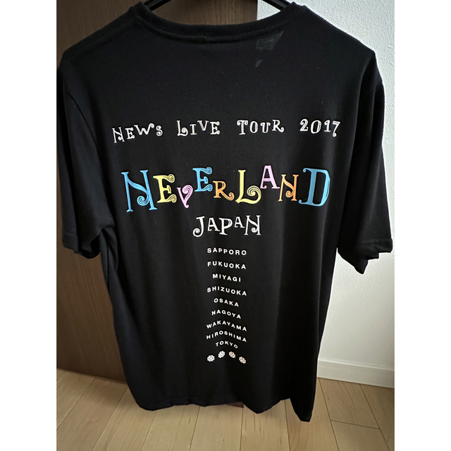 NEWS(ニュース)のNEVER LAND ネバーランド　Tシャツ　NEWS  エンタメ/ホビーのタレントグッズ(アイドルグッズ)の商品写真